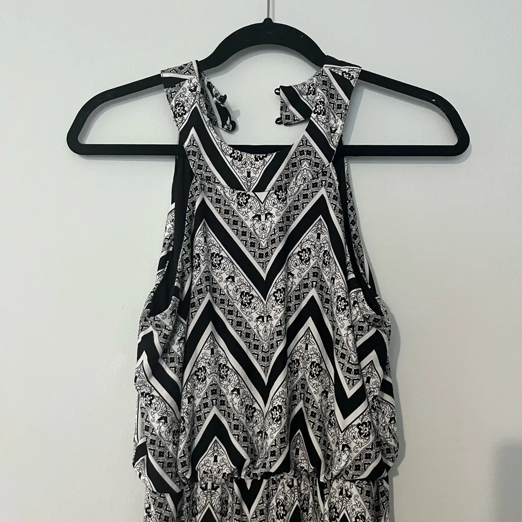 Three Pink Hearts‎ Size Medium Dress Black White Pattern - Image 2