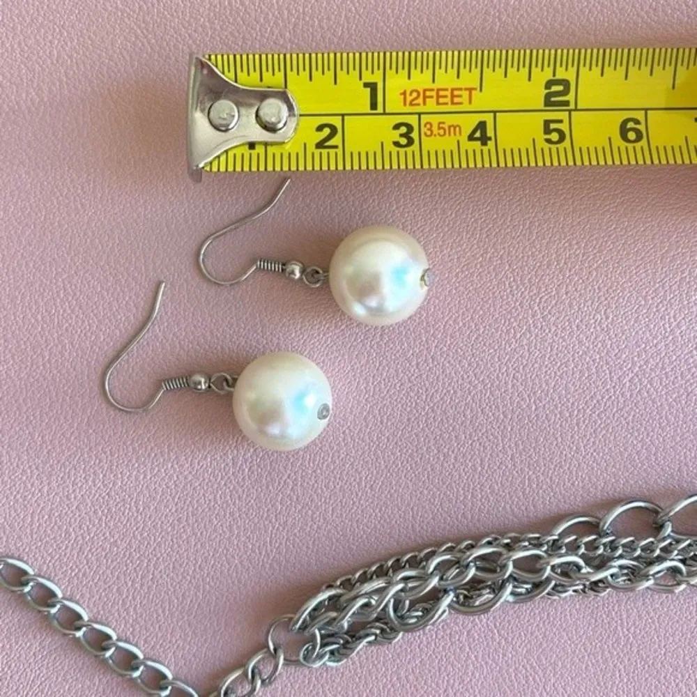 Pink & Cream Colored Tulle Flower Statement Necklace Set w/ Pearl Drop Earrings - Image 9