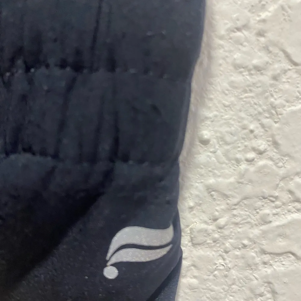 Fabletics  black shortie shorts size small - Image 2