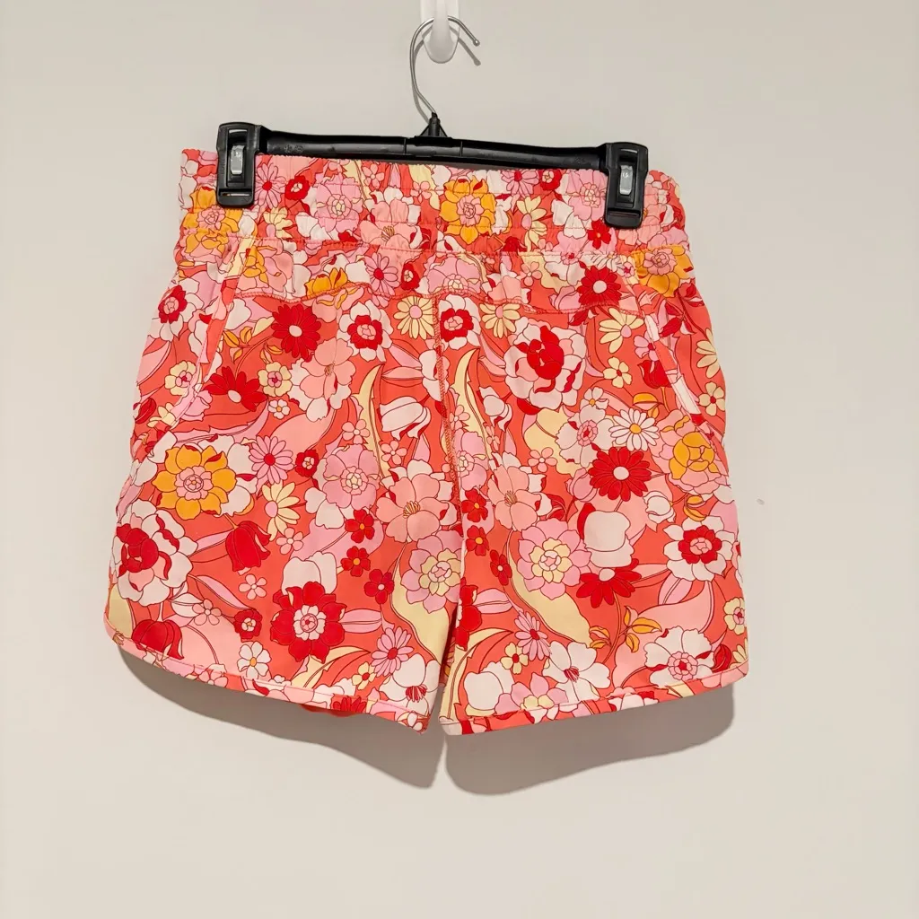 Avia Floral Active Scrunch Smocked Shorts Red Pink‎ size Small - Image 4