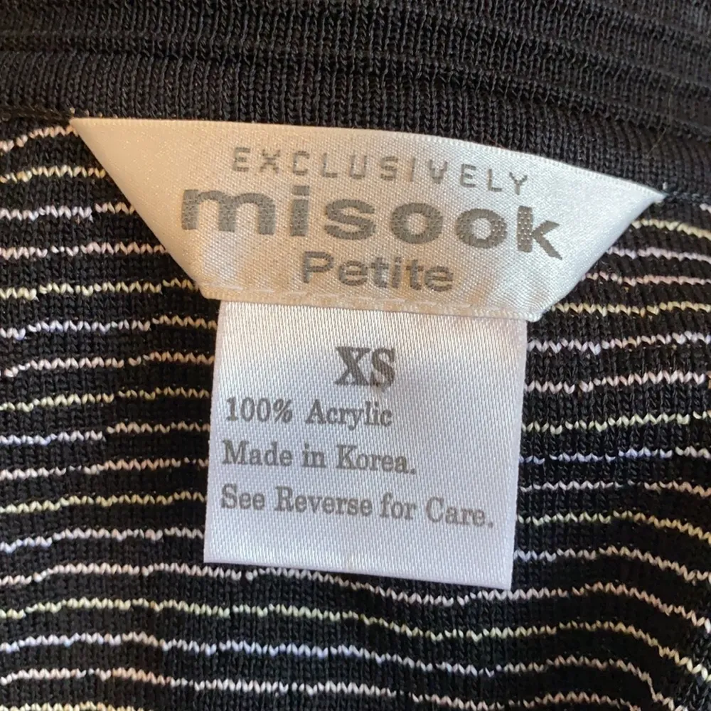 Exclusively Misook Black White Textured Cardigan - Image 6