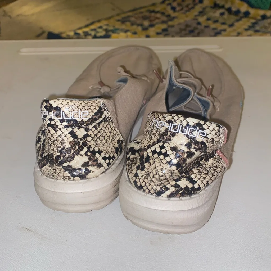 Hey Dude Wendy Snake Linen Coffee Slip On Loafer Comfort Shoes Women’s size 7 - Image 7