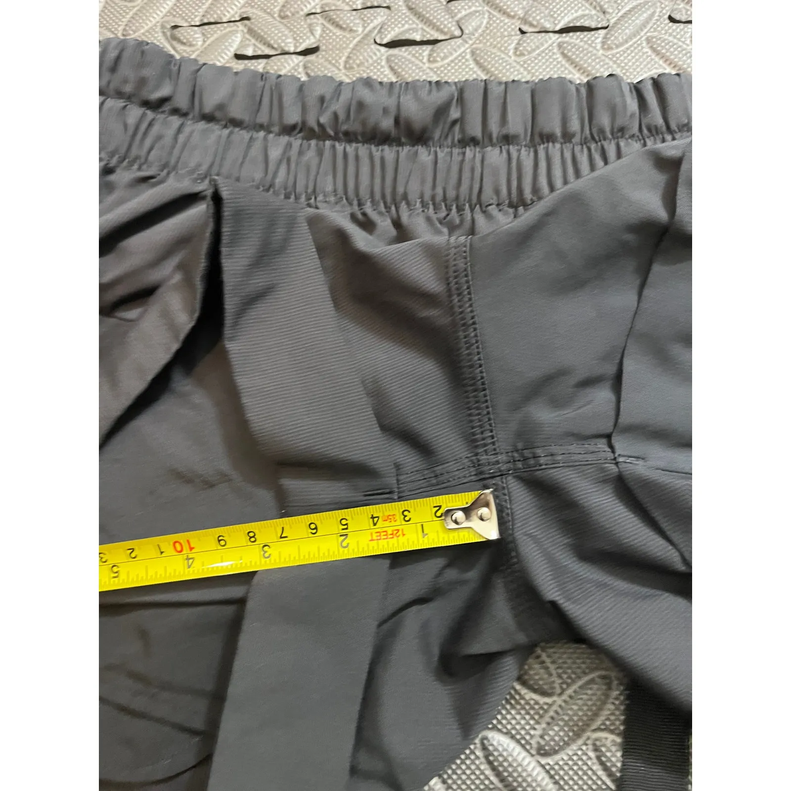 Lululemon High Waisted Rise Women's‎ 10 Cuffed Shorts Tie Waist Gray Pockets - Image 8