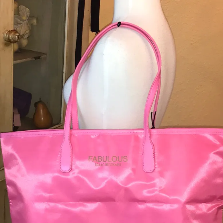 The Fabulous Isaac Mizrahi tote - Image 3