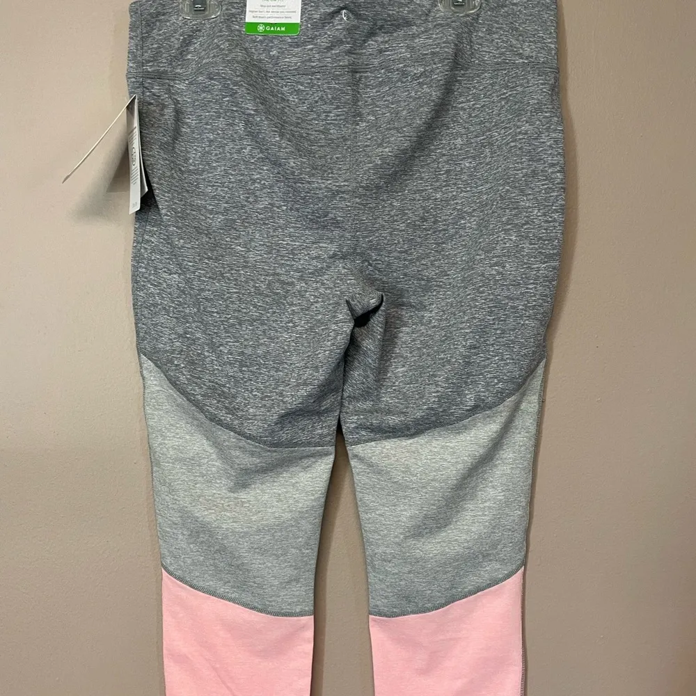 Gaiam  Capri Leggings - Image 4