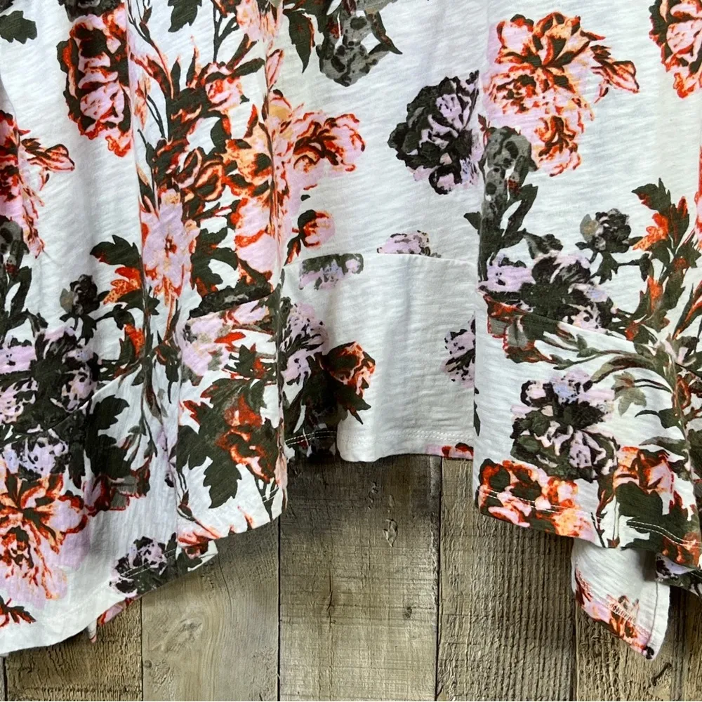 Lord & Taylor Petite XS Oversized Shark - Image 4