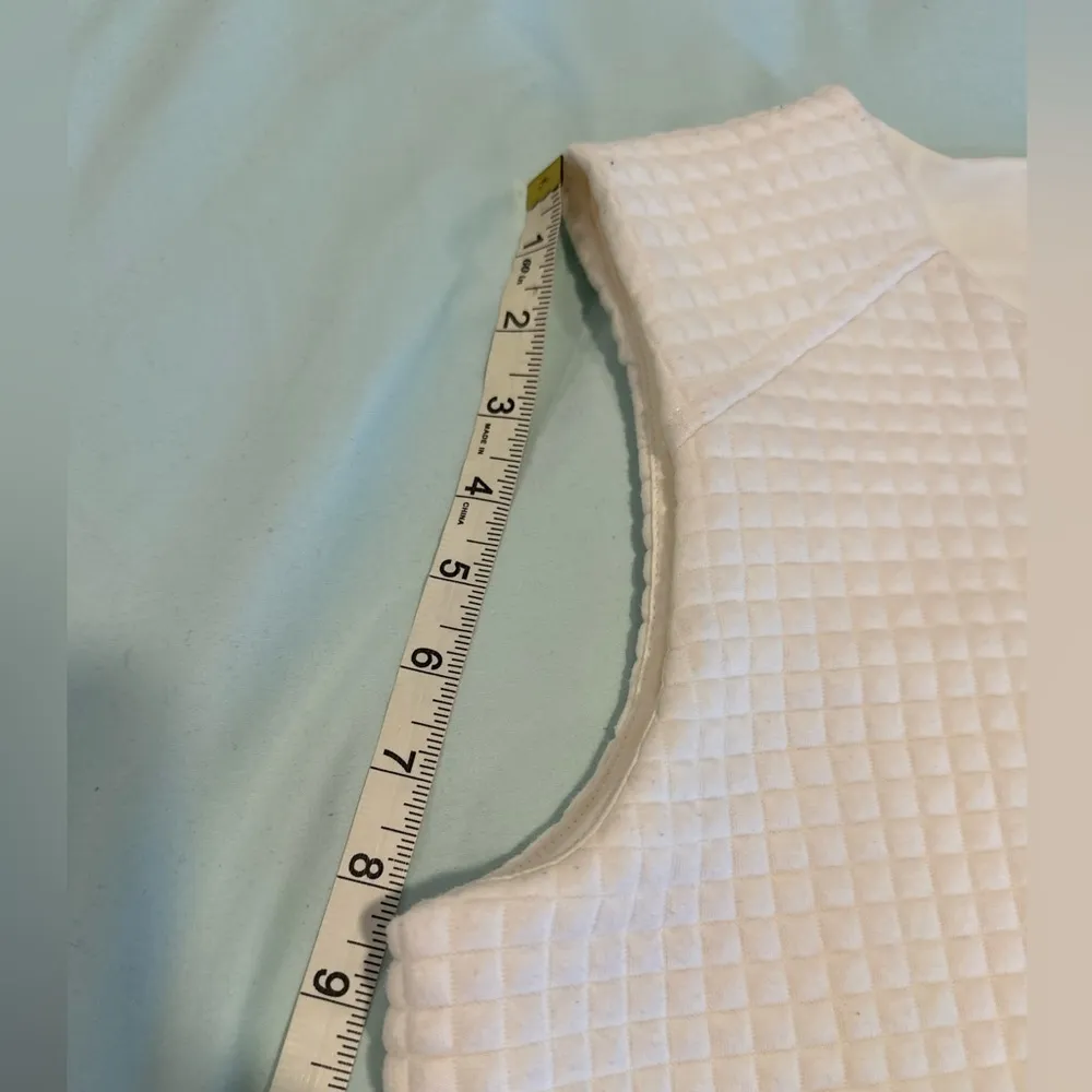 Willi Smith. Large. White Quilted.  Small Square check pattern. Sleeveless Dress - Image 4