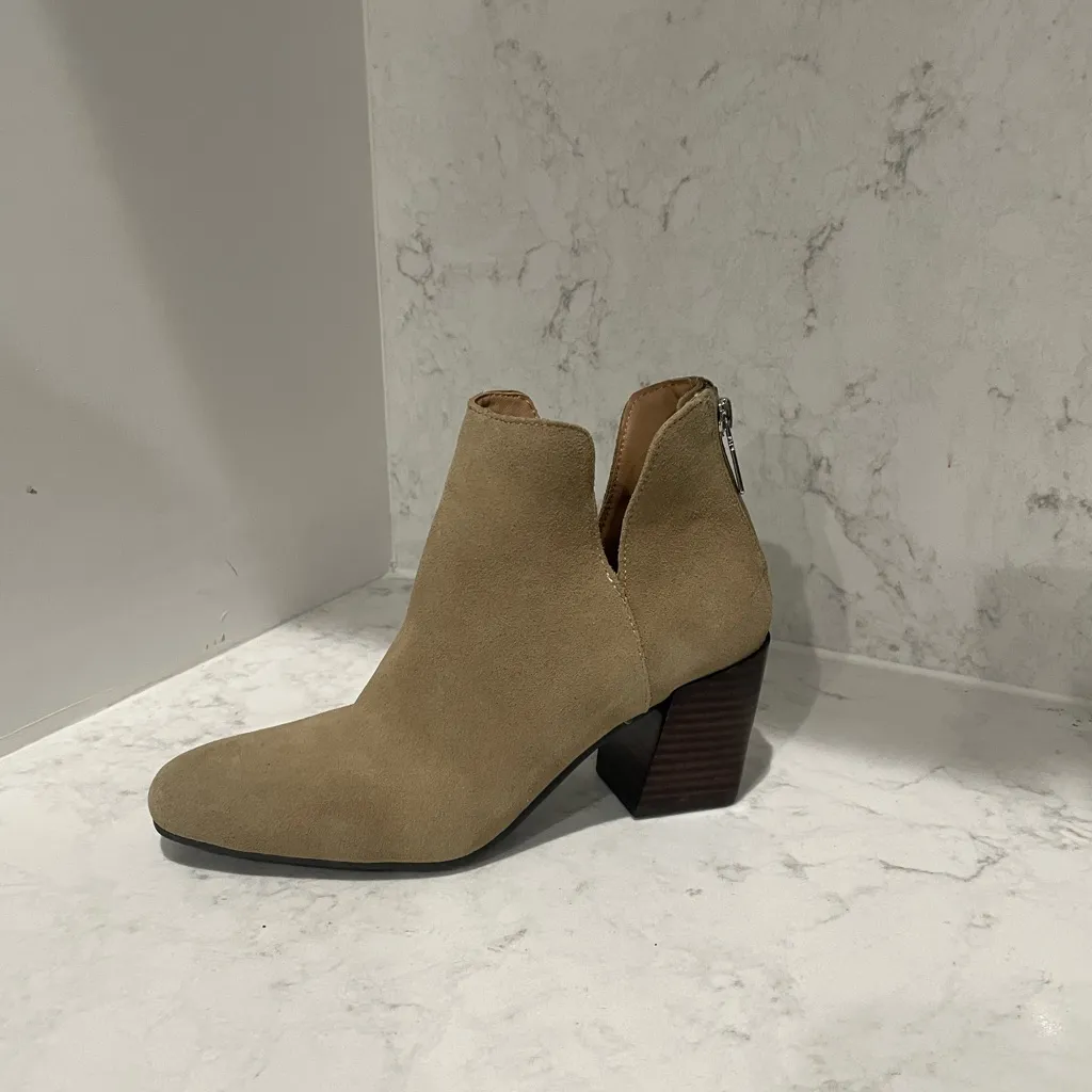 Blondo New!  Stasia Waterproof Bootie‎ Sz 6.5 - Image 2