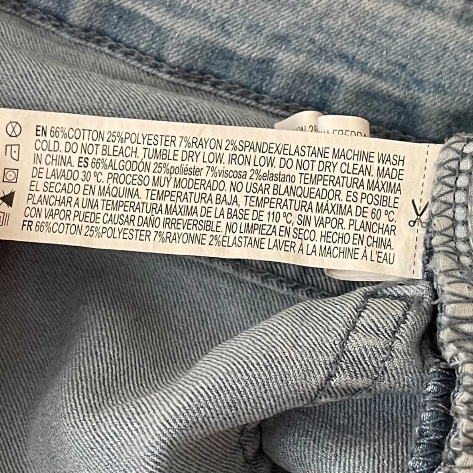 Forever 21 | High Rise Light Wash Skinny Jeans | Size 28 - Image 8