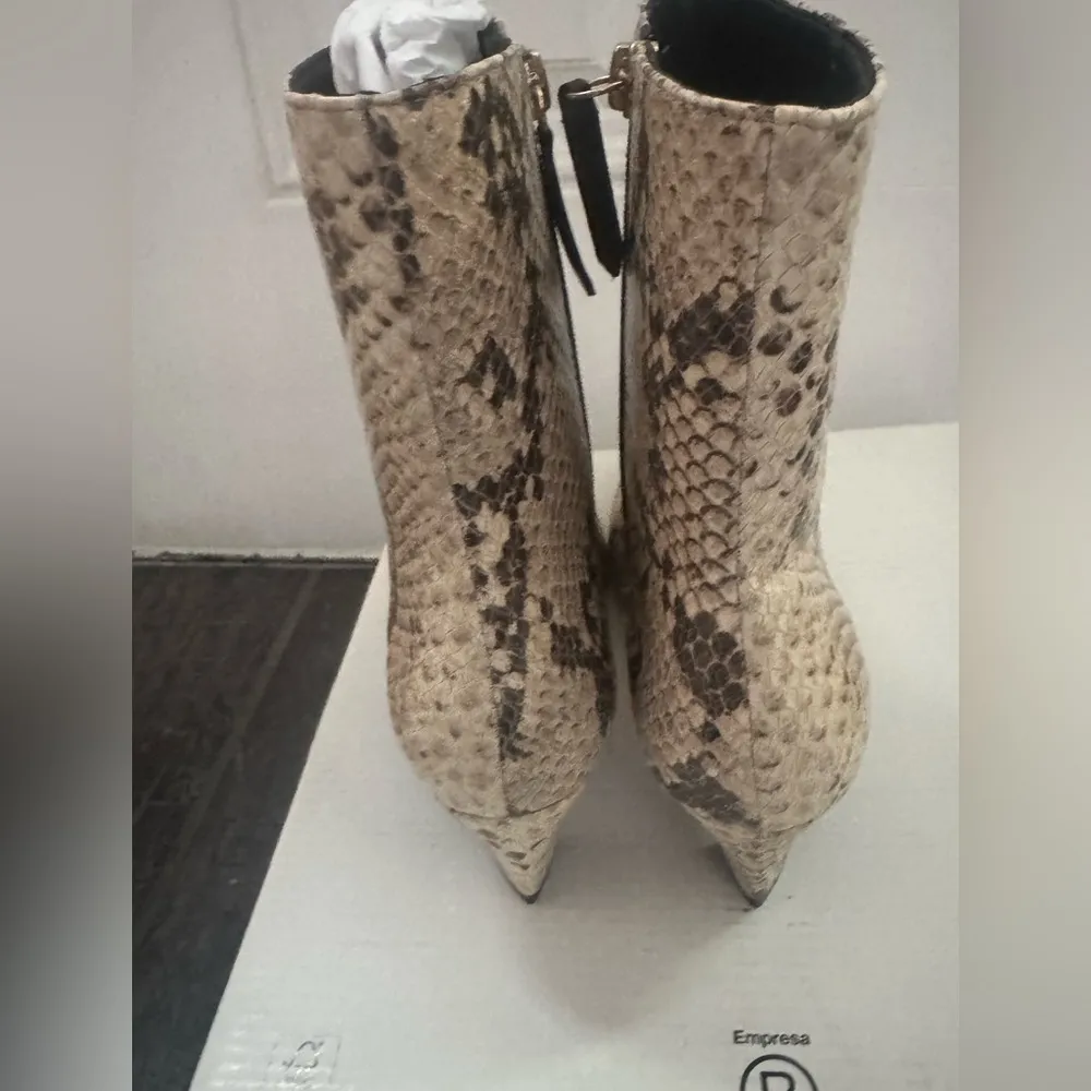 Schutz Dellia Leather Bootie Snake Print Mid Sculptural Heel Square Toe 5 - Image 4