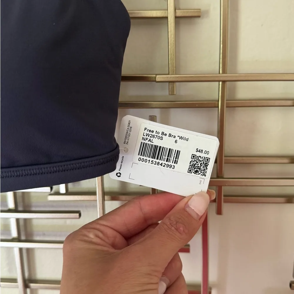 Lululemon Free To Be Wild Bra nightshade size 6 - Image 3