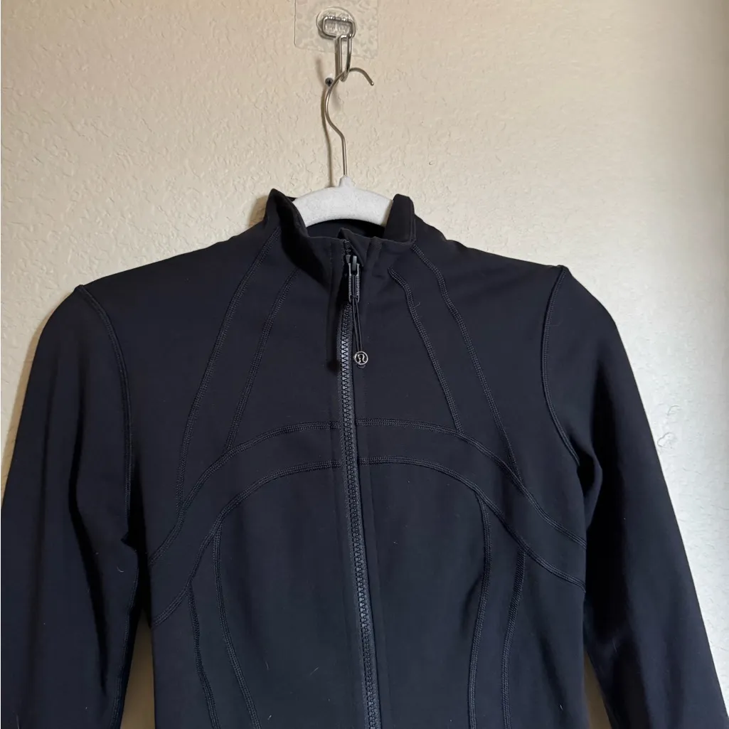 Lululemon Define Jacket Nulu Sz 4 in Black - Image 5