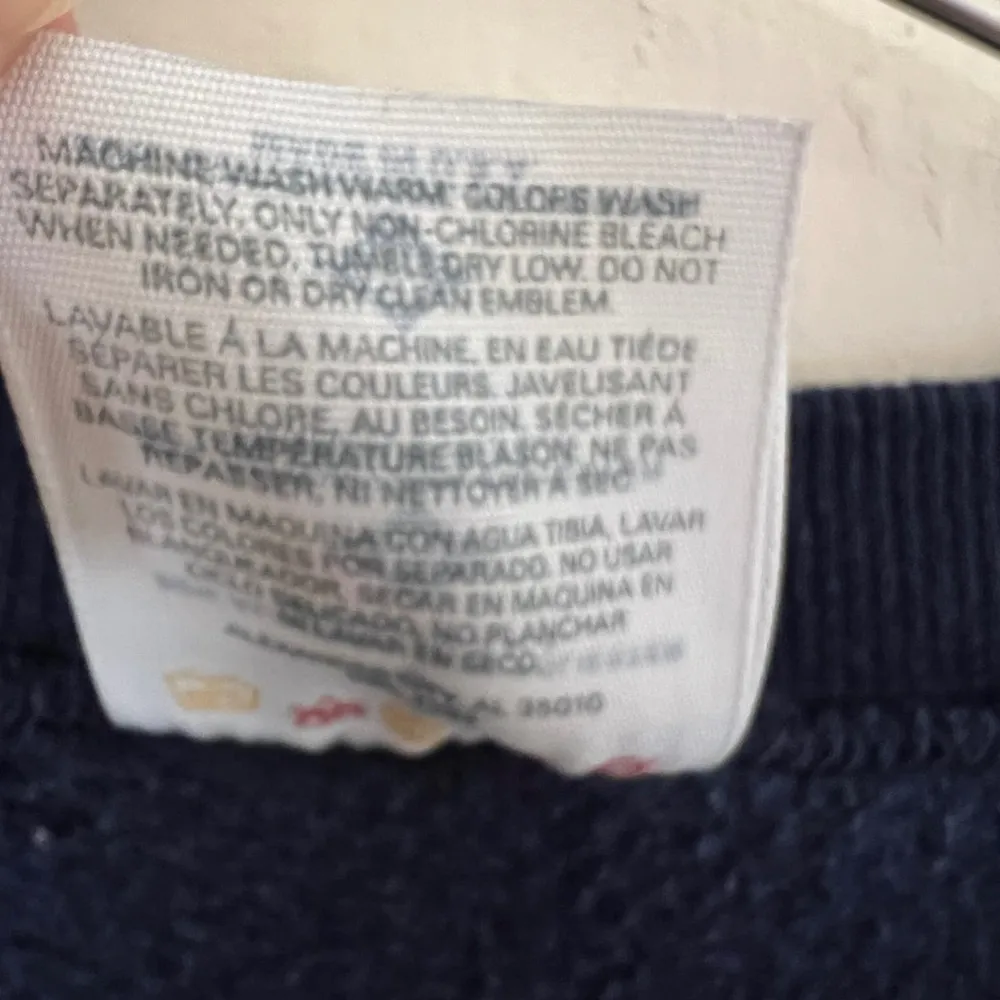 Vintage  New York USA Navy Blue Embroidered Flags Sweatshirt Size M - Image 8