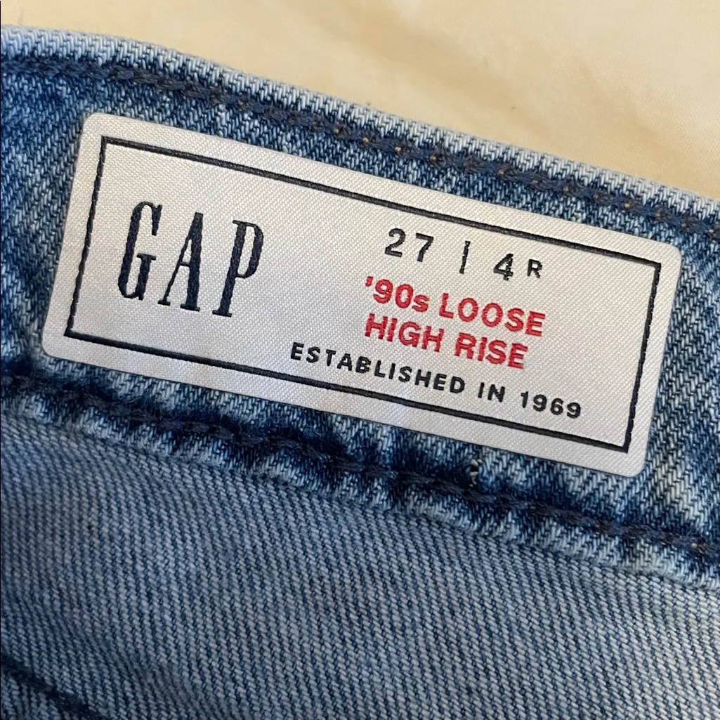 GAP 90s Loose High Rise Denim Jeans in Vintage Light Destroy Wash Size 27 | 4 R - Image 9