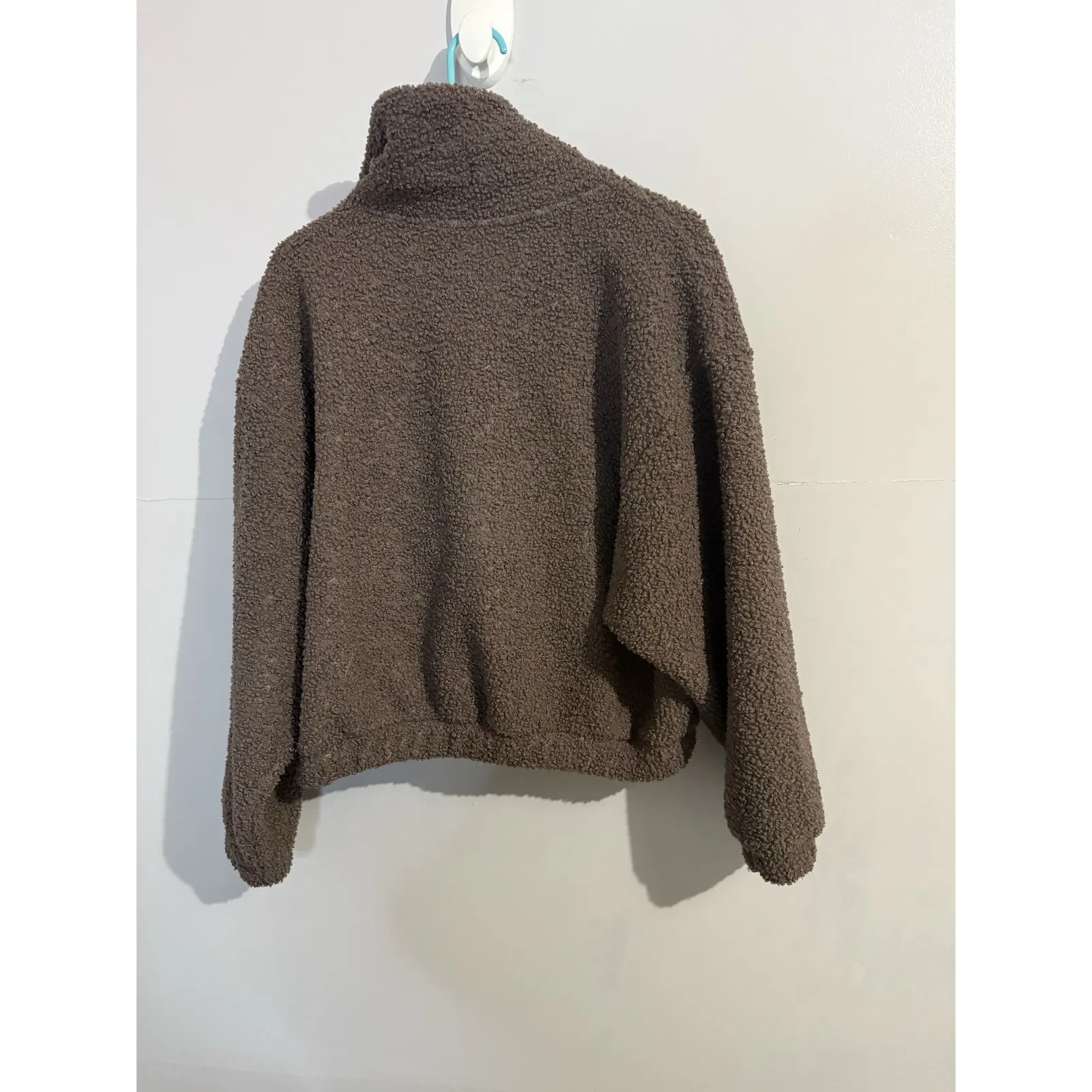 Universal Thread l S Oversized Crop Sherpa Sweatshirt Pullover Zip Snaps Pocket - Image 3