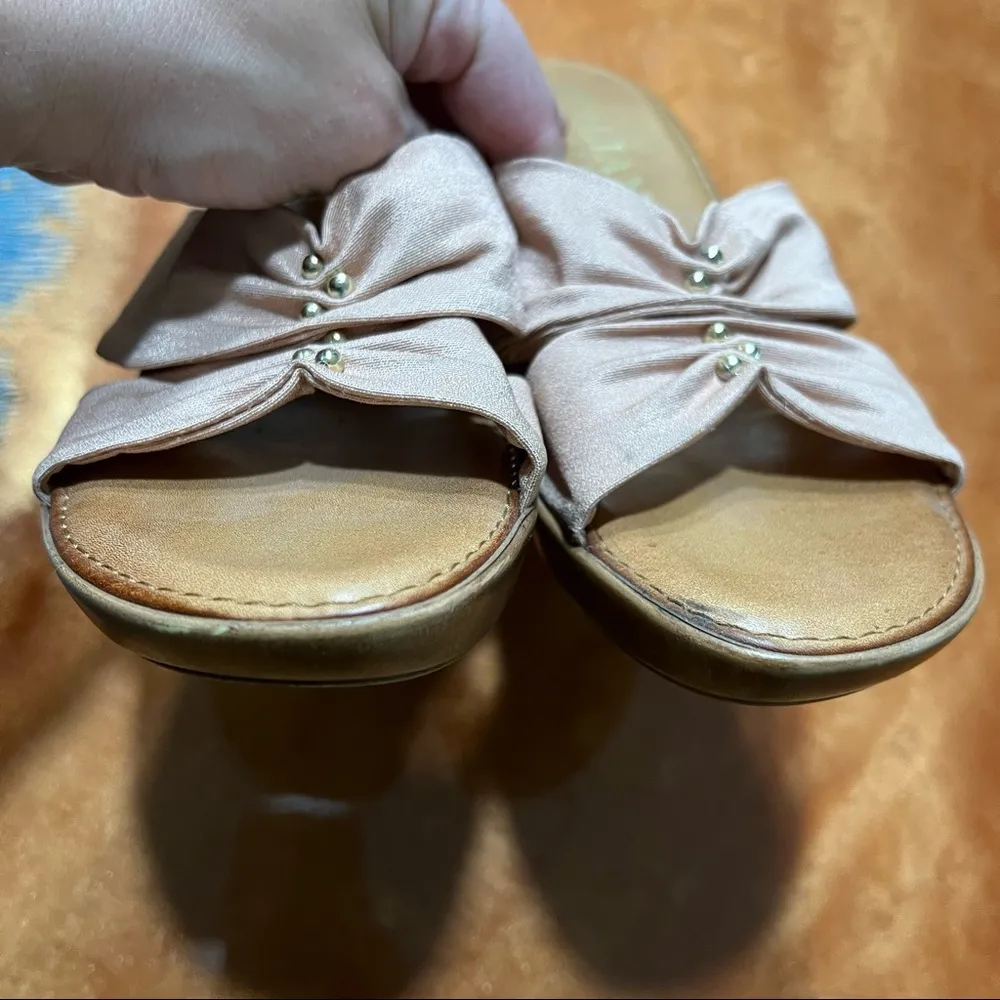 Italian Shoemakers Wedge Sandals pink organza and gold beads size 6.5 - Image 4
