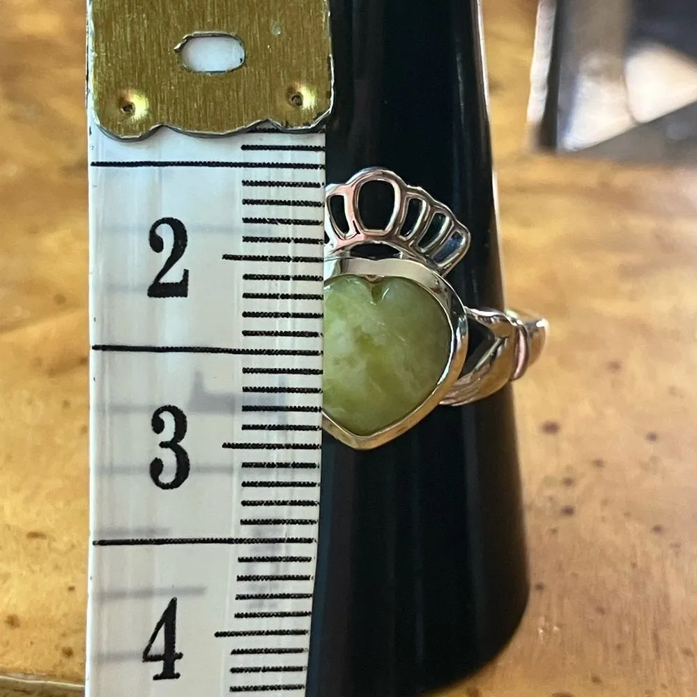 Natural Connemara Marble Sterling Silver Claddagh Ring Size 10 - Image 7