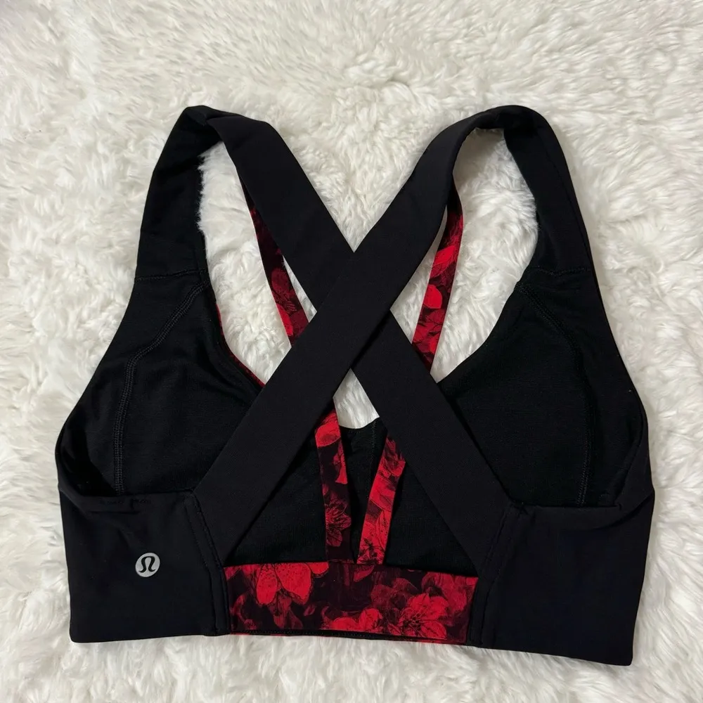 Lululemon Floral Activewear Sports Bras Size 4 - Image 5