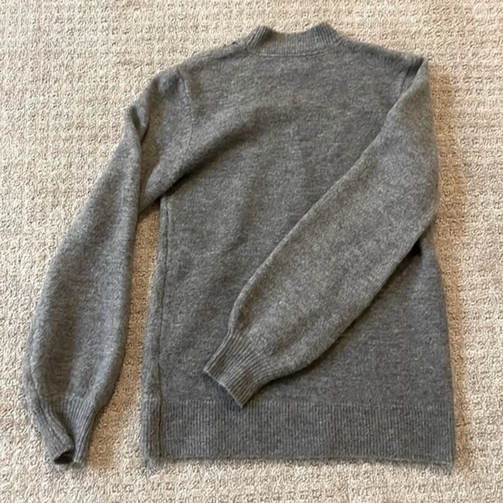 Q + A Gray Long Sleeve With Pearl Detail Mock Neck Sweater - Image 2