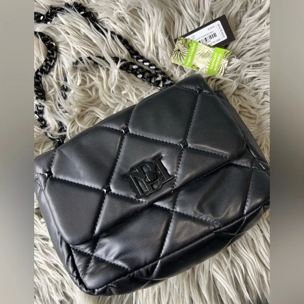 Badgley Mischka Quilted Vegan Leather Chain Bag black cross body purse - Image 2
