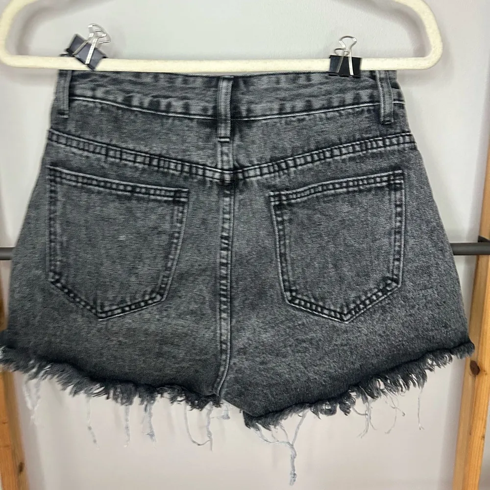 Shein denim shorts size small - Image 2
