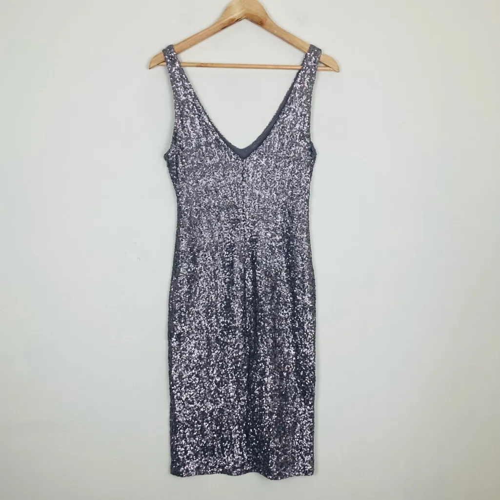 Velvet Graham and Spencer pewter colored v - Image 2