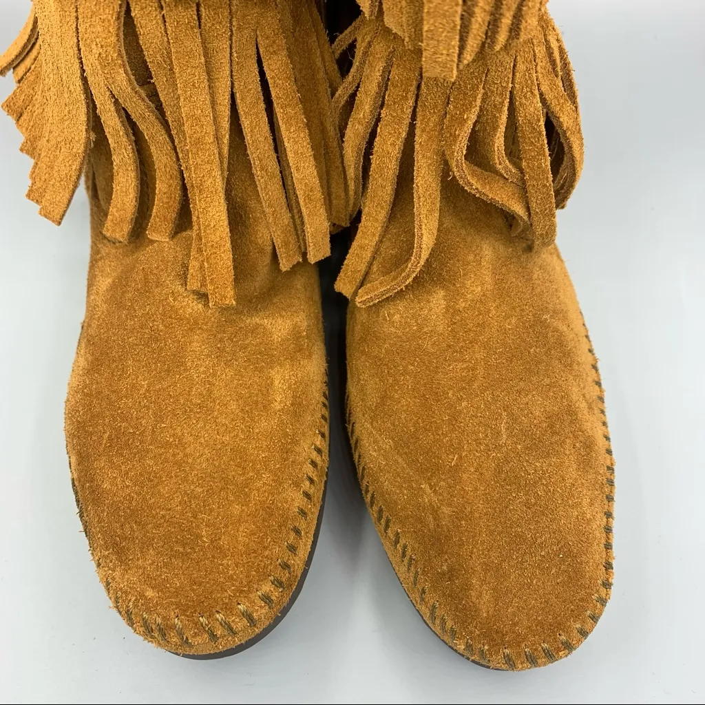 nwot Minnetonka suede moccasin layered fringe calf high boots Size 6 - Image 6