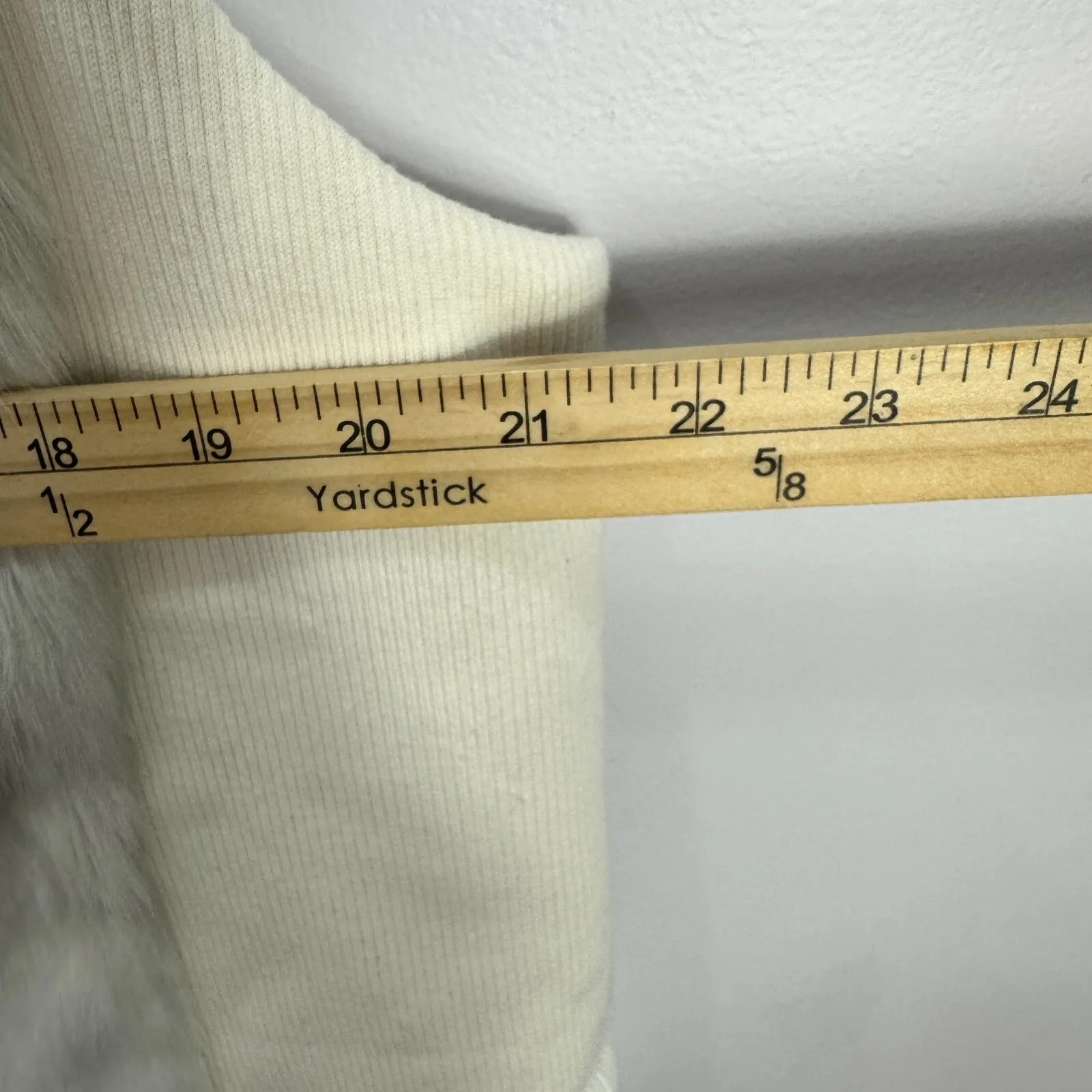 Chico's Faux Fur Vest 3 XL Cream Mob Wife Quiet Luxury Old Money Chic Edgy Boho - Image 9