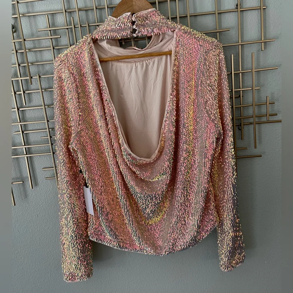 REVOLVE NWT | ASTR the Label Lia Top | Iridescent Sequins | Open Back | Large - Image 4