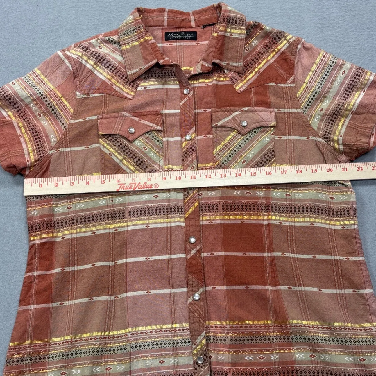 North River Outfitters Women's Size Large Red Geometric Plaid Western Snap Shirt - Image 6