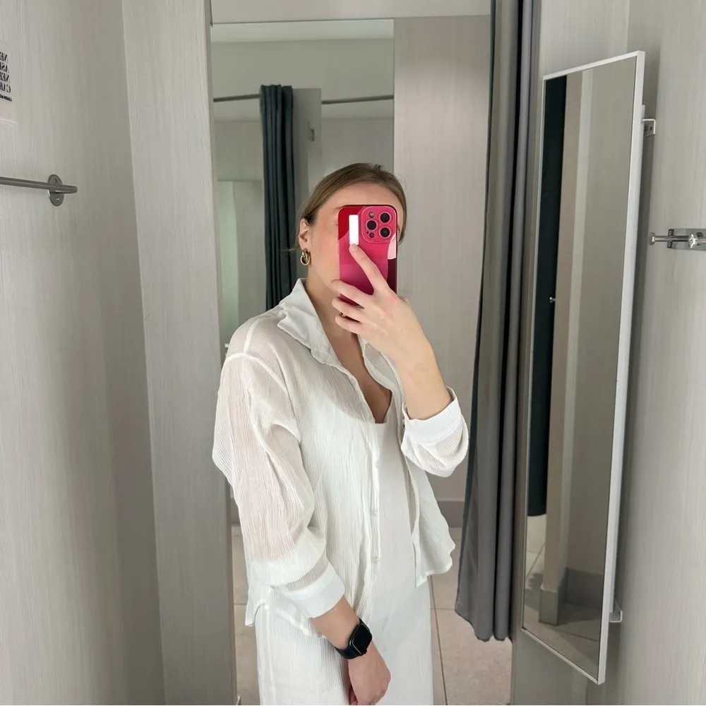 White women’s slip dress and shirt set size small - Image 2