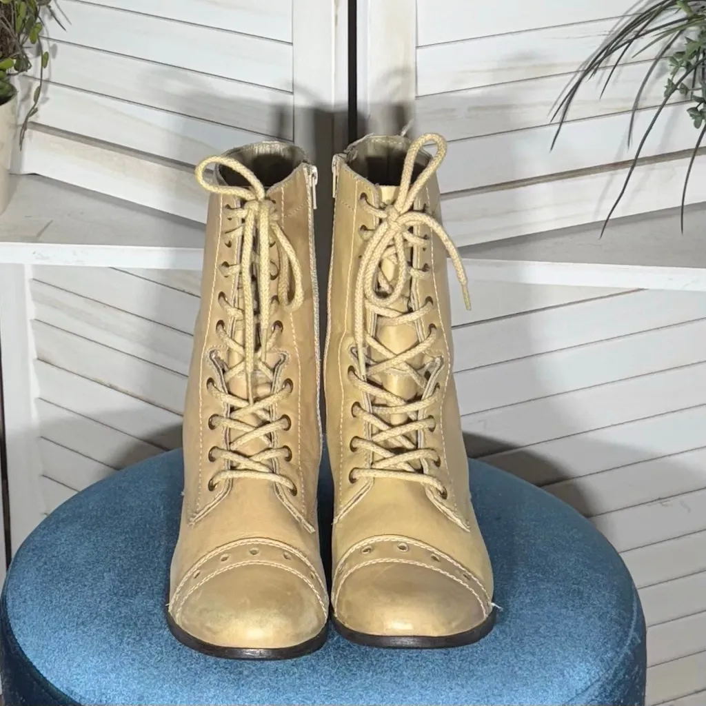 Naughty Monkey women's lace up block heel beige leather boho boots sz 10 - Image 4