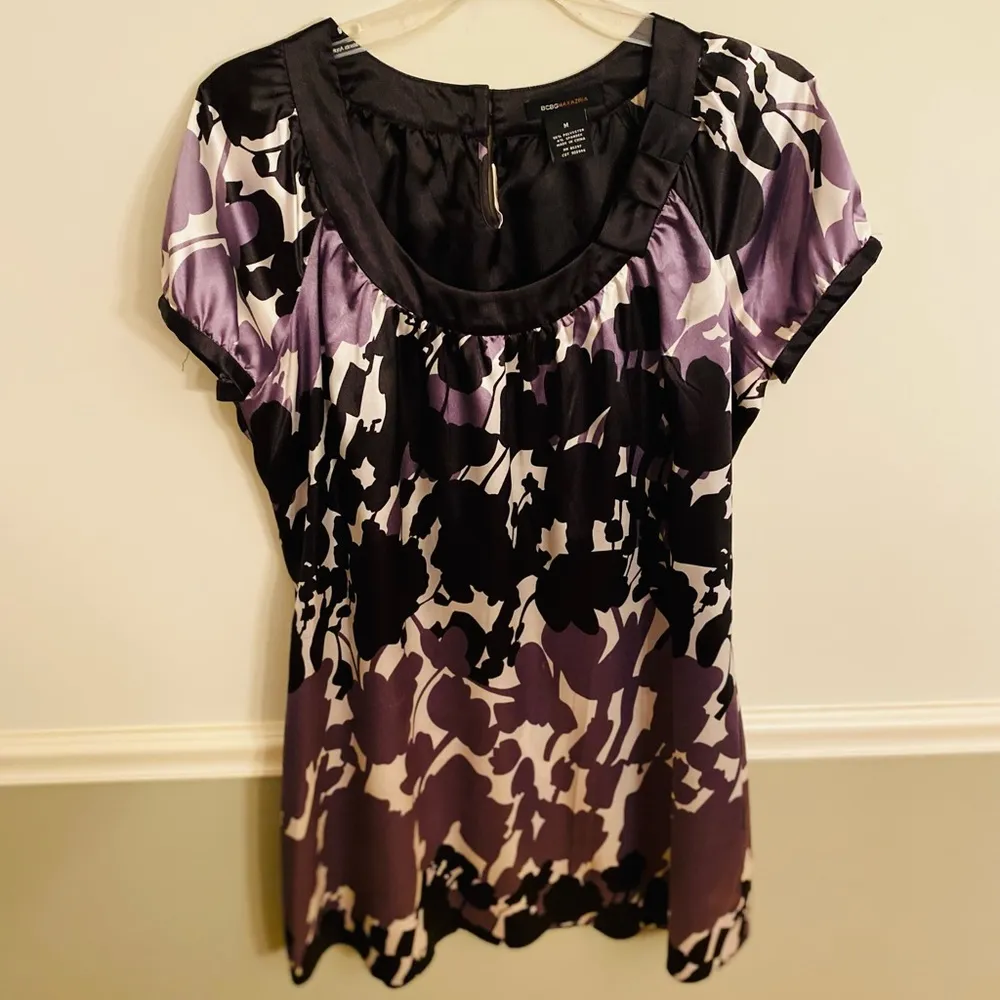 BCBG MaxAzria Satin Bow Dress Size Medium - Image 2