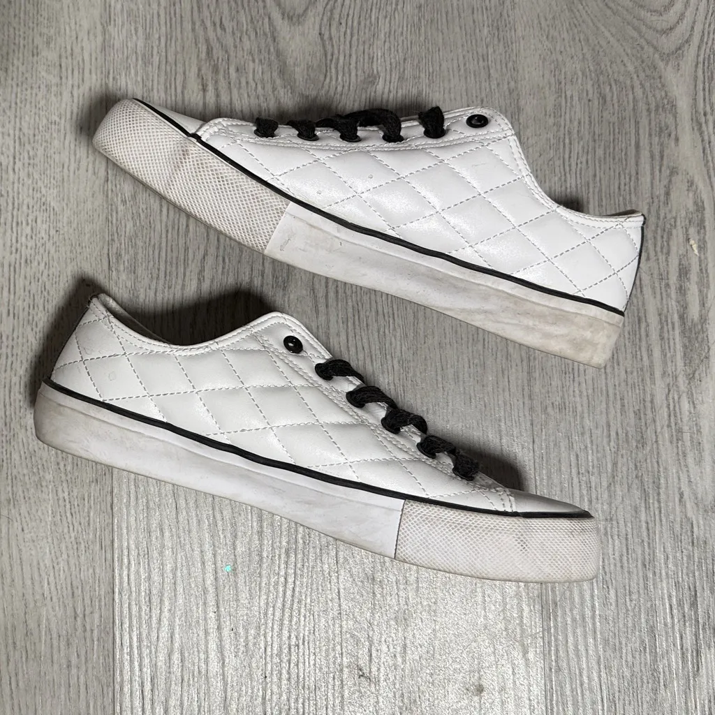 Torrid Quilted White Sneakers with Black Accents - Image 2