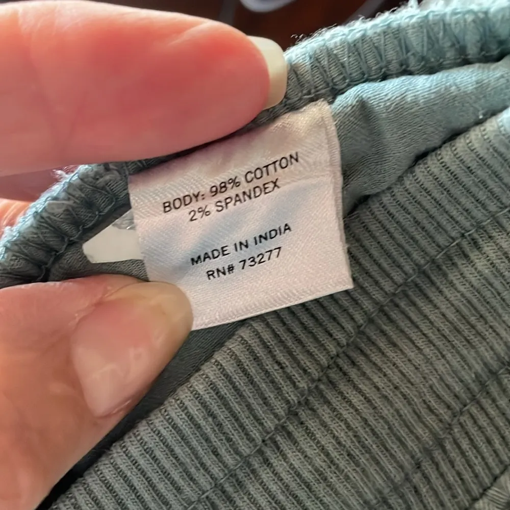 🤗🤗🤗BOGOHO 🤗🤗🤗Pull On Capris - Image 9