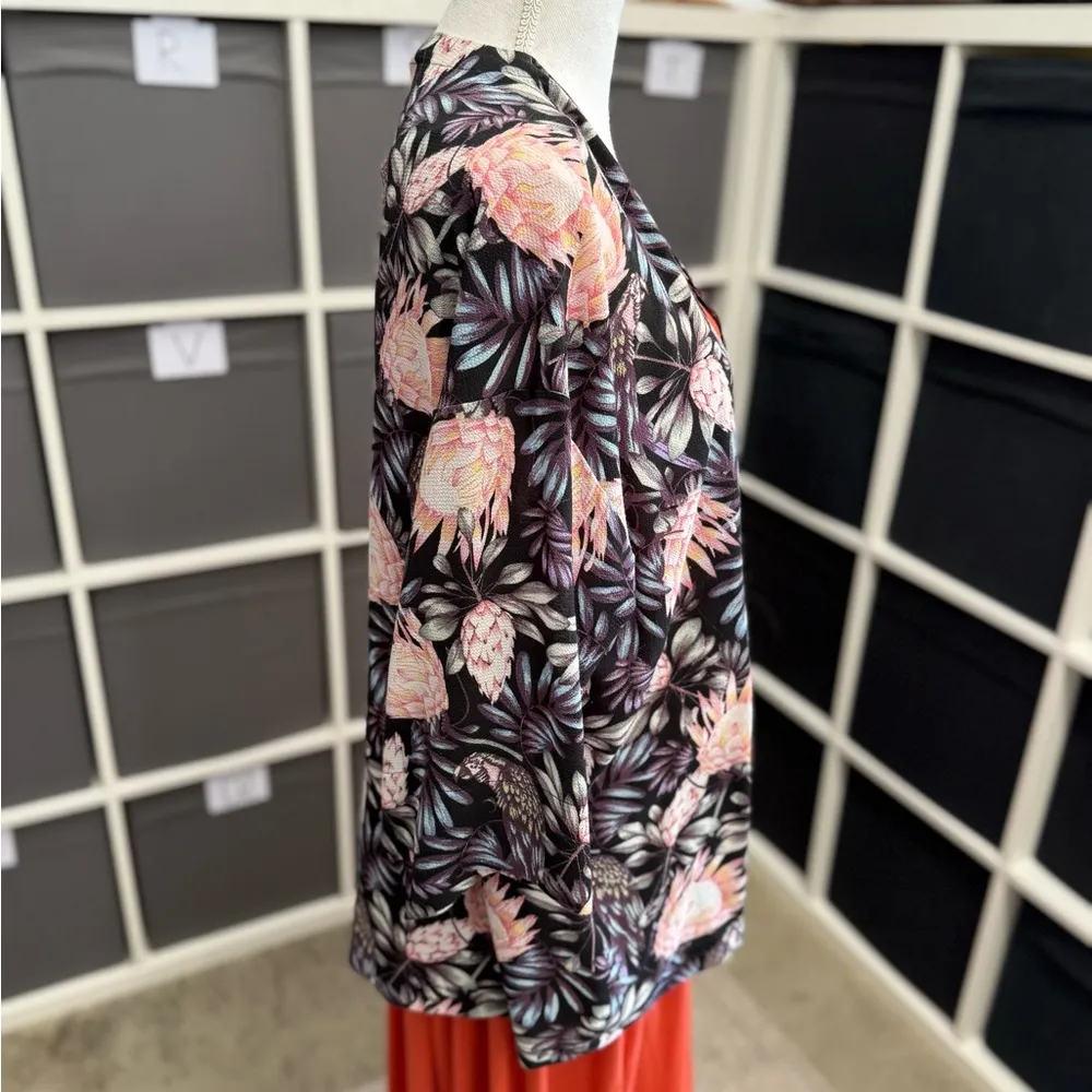 H&M Divided Tropical Floral Botanical Kimono Cardigan - Image 4