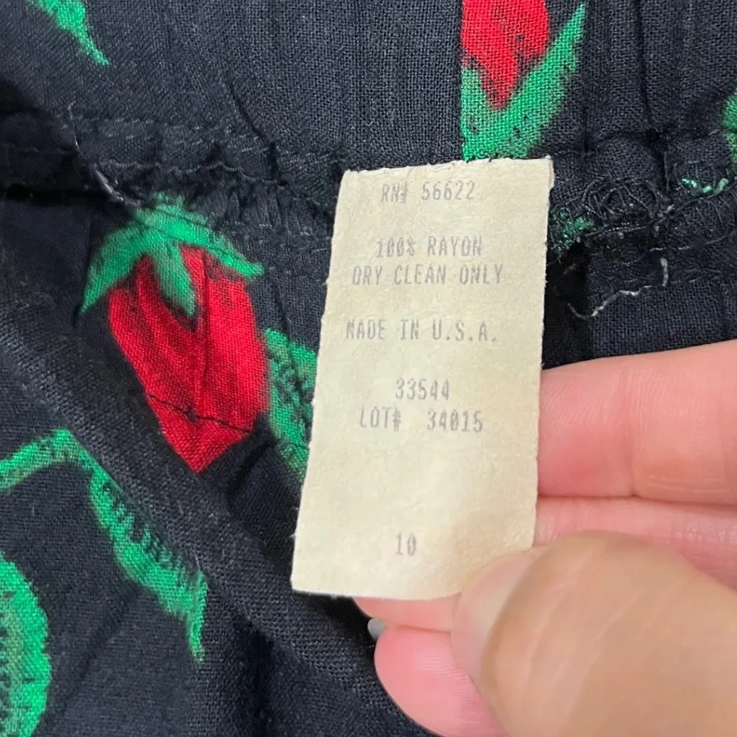 Vintage Black Red Rose Floral Maxi Skirt Lightweight Casual Boho Size 10 - Image 4