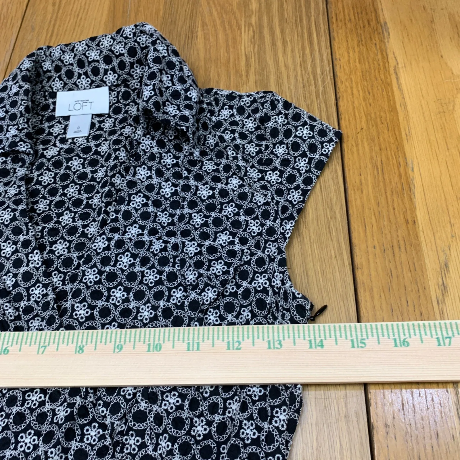 LOFT Women's Black White Geometric Print Cap Sleeve Belted Shirtdress Size 0 - Image 4