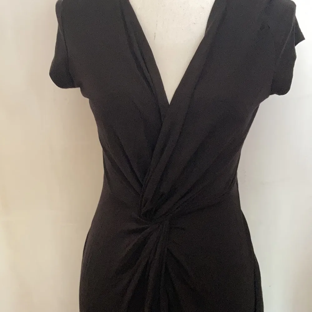 NWT Twist Front V neck Dress Black Size M - Image 2
