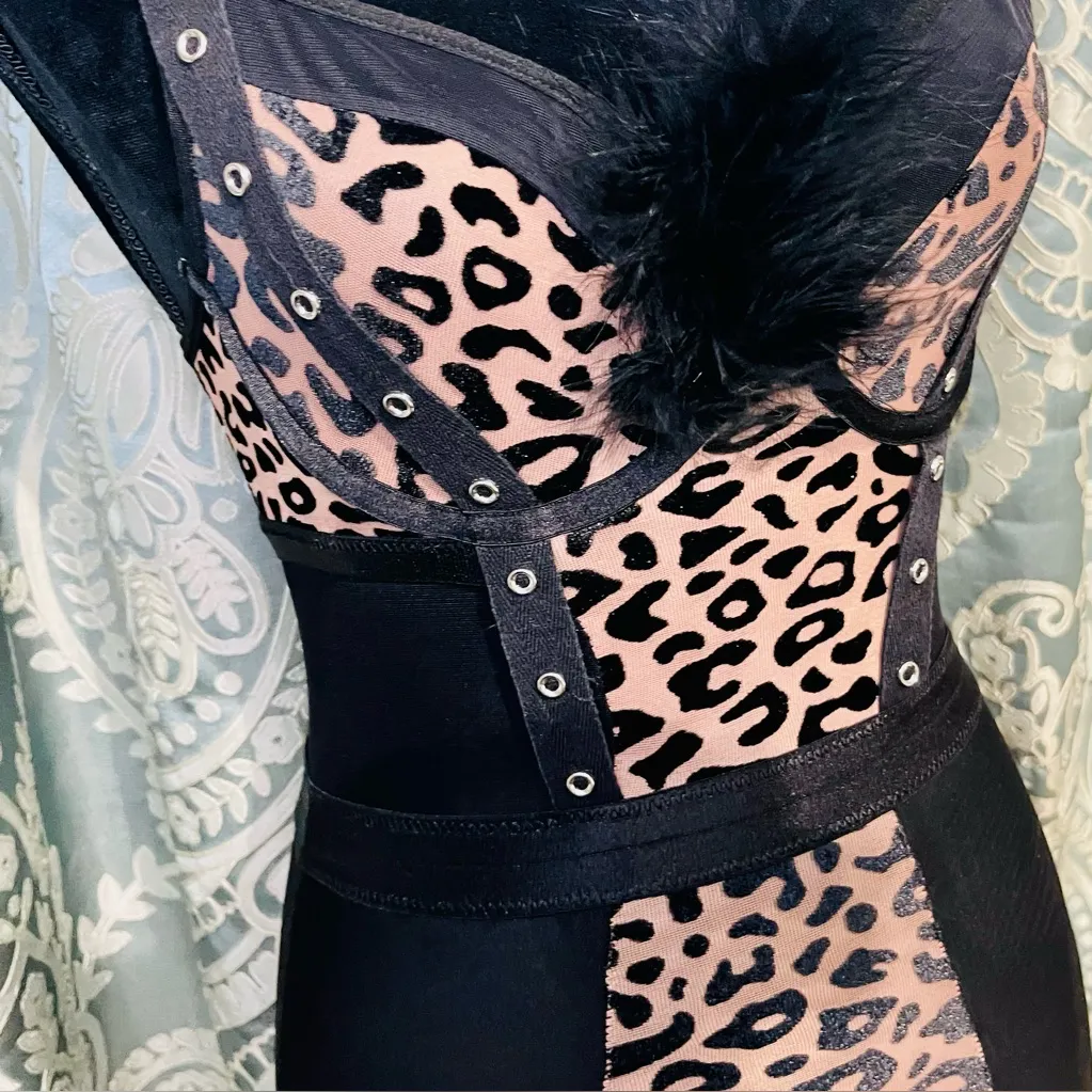 Leopard Print Bustier Size S Garter Slip Black Feather Accent  Mesh Adjustable - Image 3