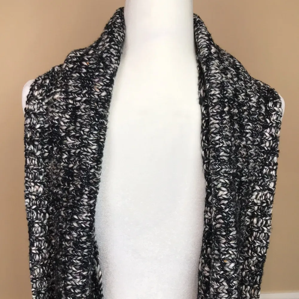 Loft  Women’s Fall Winter Multi-Colored Knit Infinity Scarf - Image 2