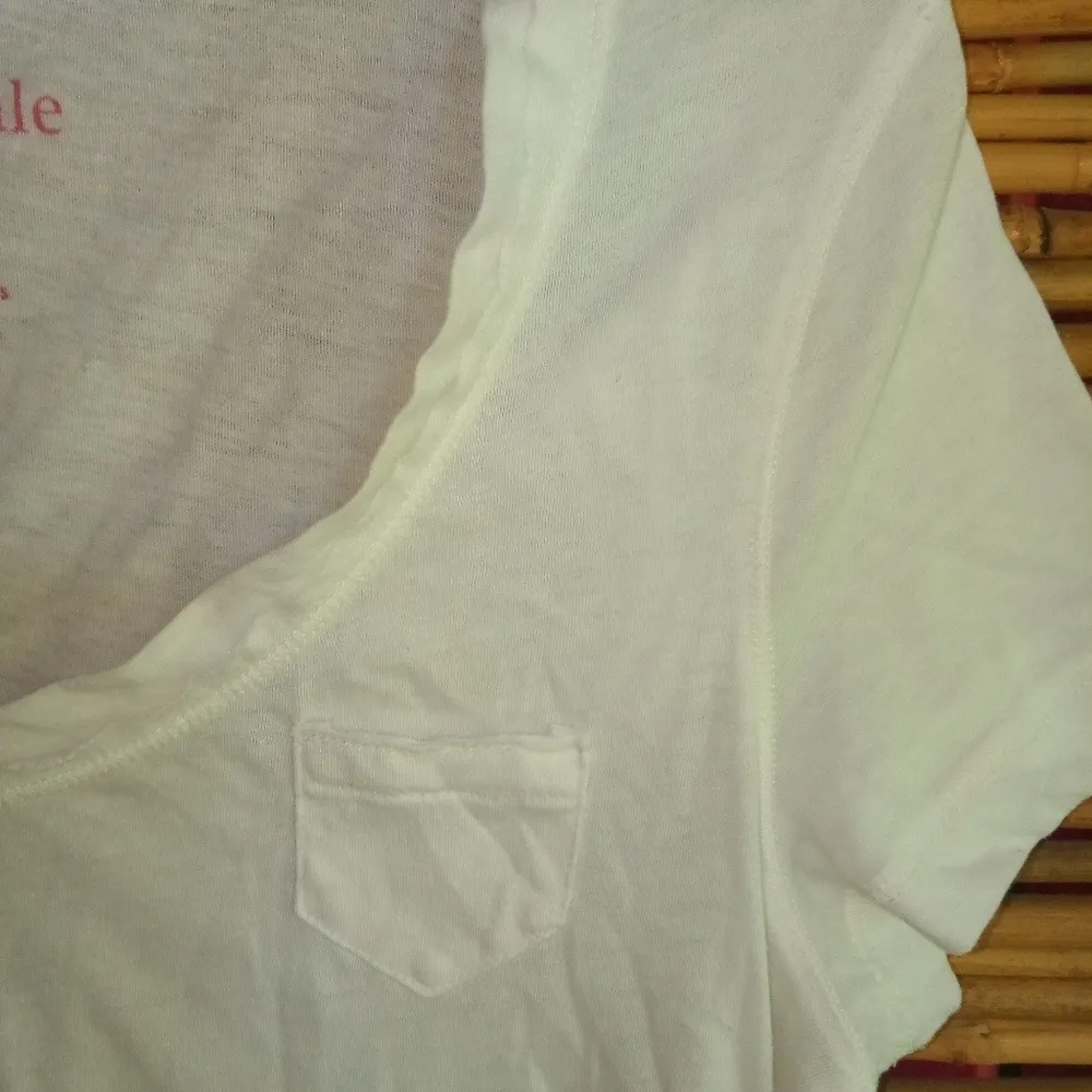 Aeropostale L Y2K V-Neck White Mini Pocket T-shirt Top - Image 3
