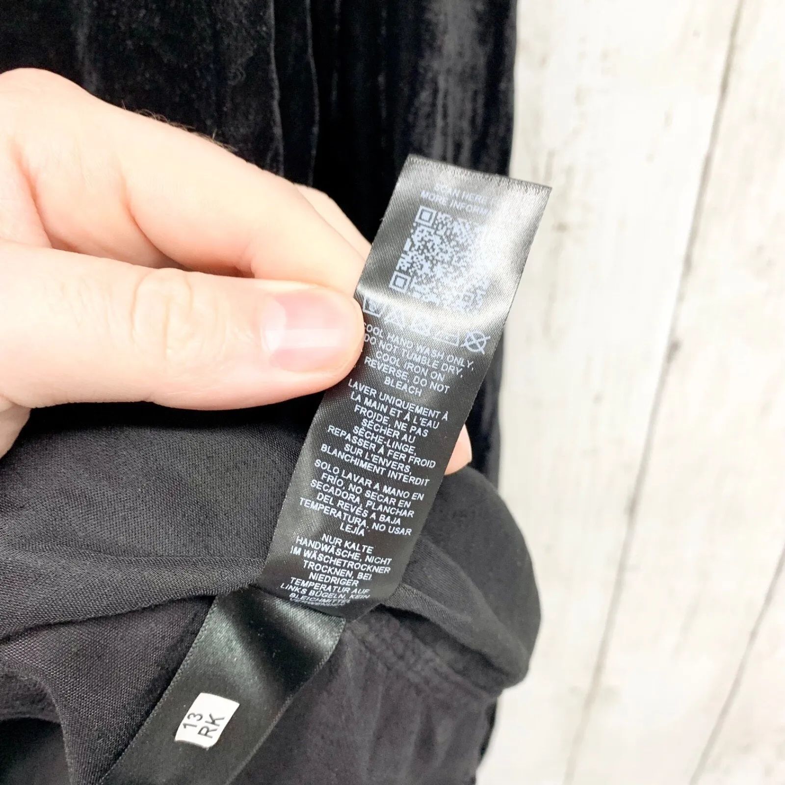 Asos Top Women Size Small Long Sleeve Mock Neck Zip Closure Velvet Blouse Black - Image 4