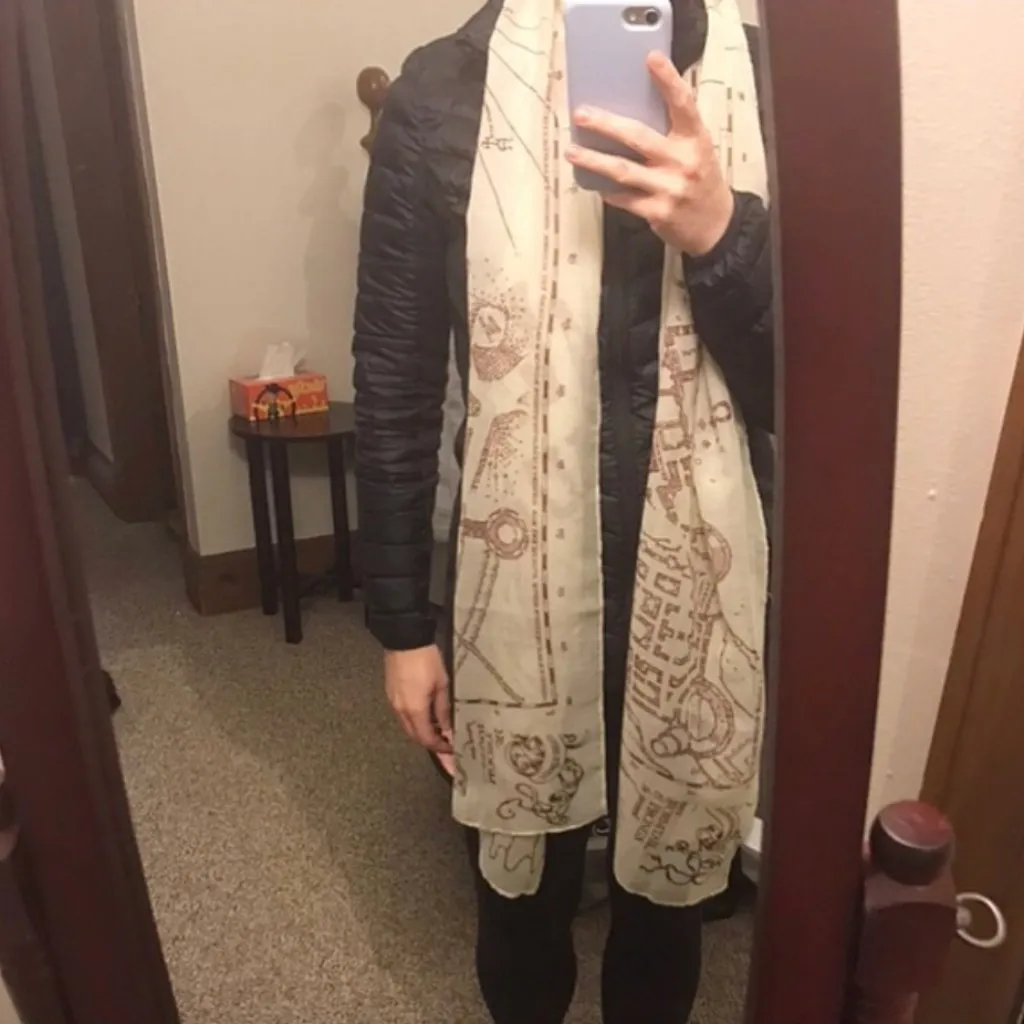 Wizarding World Harry Potter Marauders' Map Print Scarf Hogwarts Challis Fabric Red - Image 4