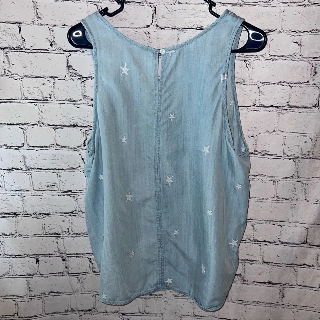 Velvet Heart‎ Chambray Embroidered Star Sleeveless Top Size Large - Image 2