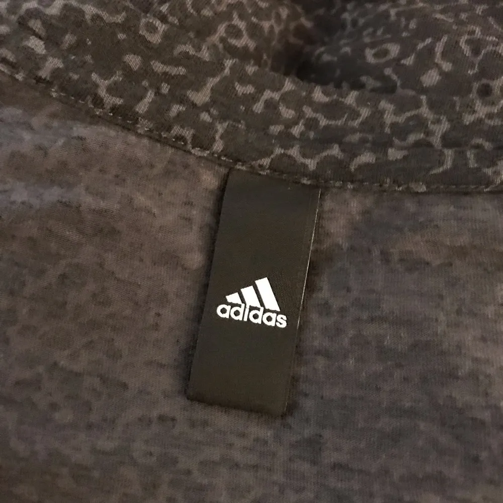 Adidas Cheetah Print T-shirt - Image 3
