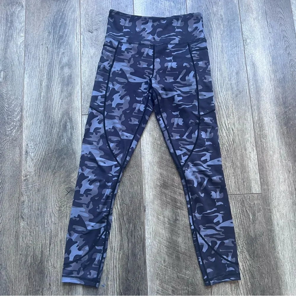 Zyia Black Camo Pocket Light n Tight 7/8 Length 25” Activewear Leggings Size 4 - Image 5