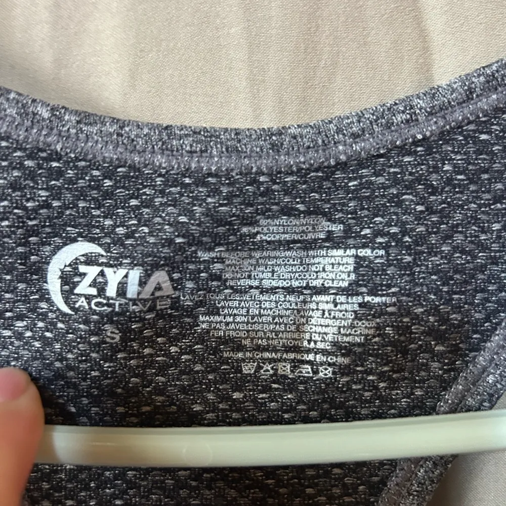 Zyia  tank top - Image 2