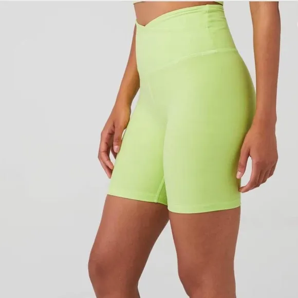 BEYOND YOGA NWT SpaceDye At Your Leisure High Waisted‎ Corssover Shorts Size XS - Image 2