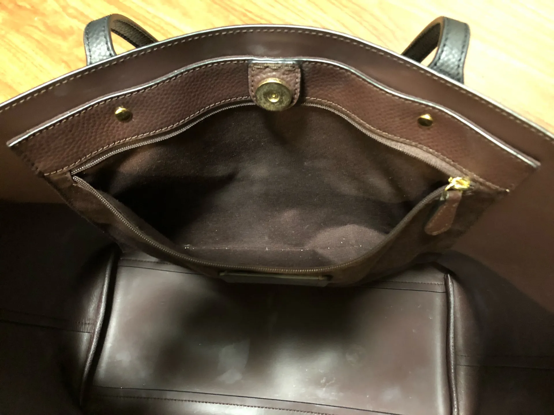 Coach Tote Purse - Image 5